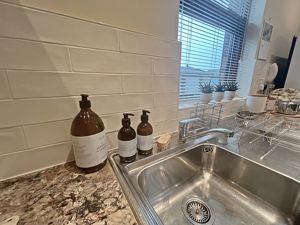 Kitchen- click for photo gallery